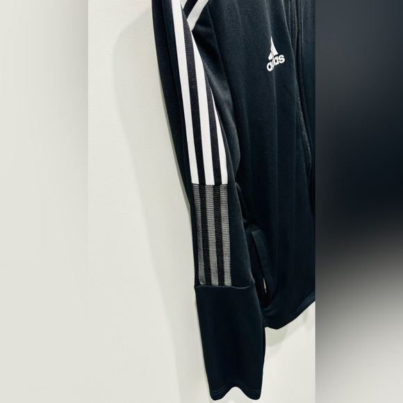 Boys adidas Jacket - Picture 4 of 6